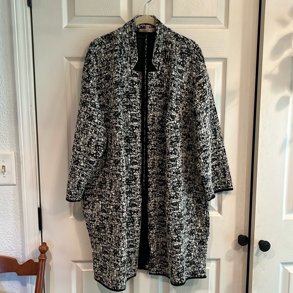 Philosophy brand size 1X open front mid thigh length jacket with pockets